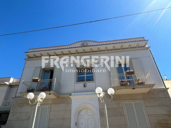 appartamento in vendita a Livorno in zona Ardenza