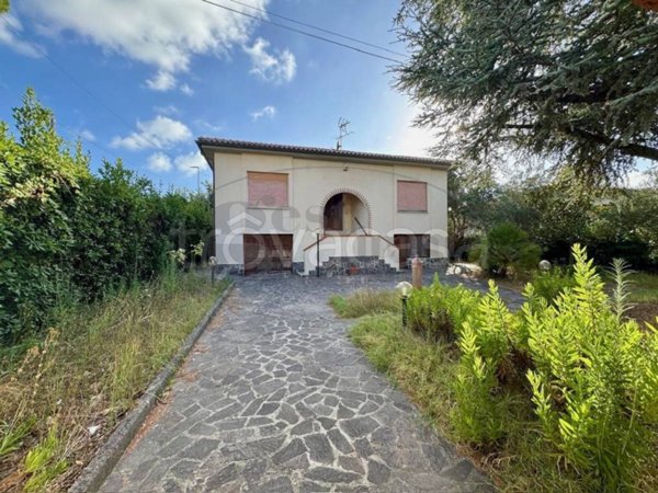 casa indipendente in vendita a Livorno in zona Montenero