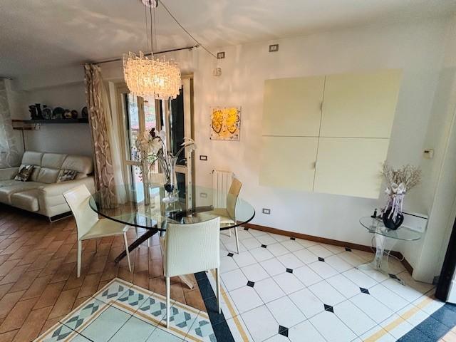 casa indipendente in vendita a Livorno in zona Montenero