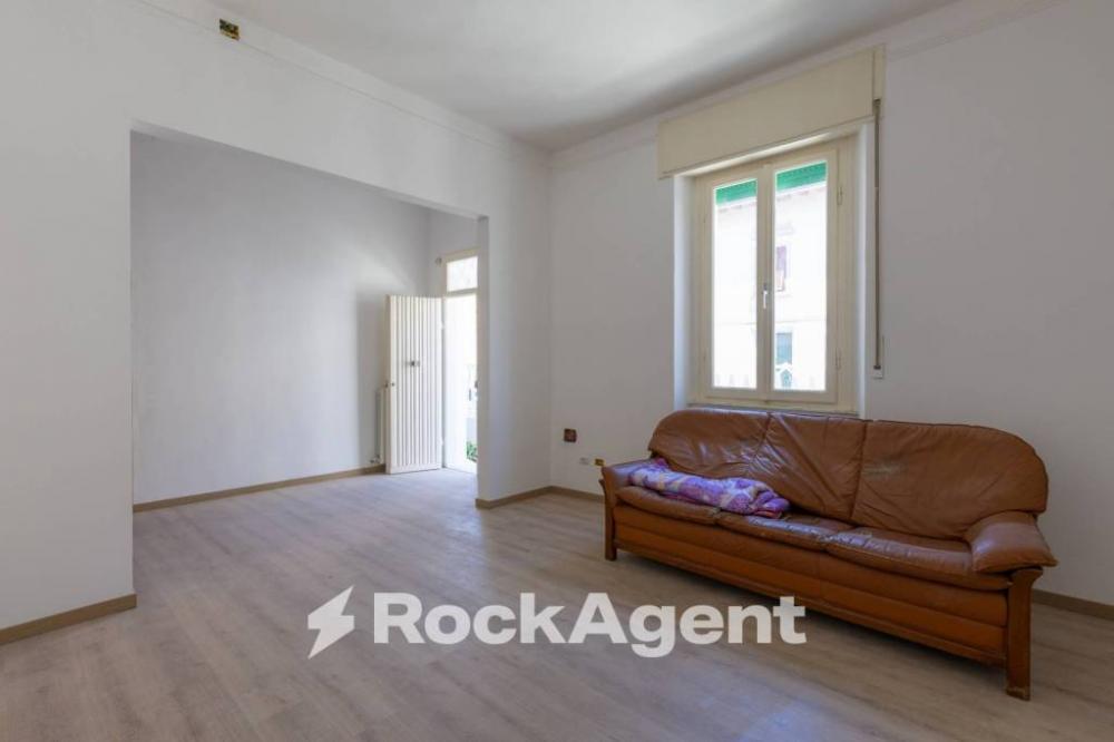 appartamento in vendita a Livorno in zona Ospedale