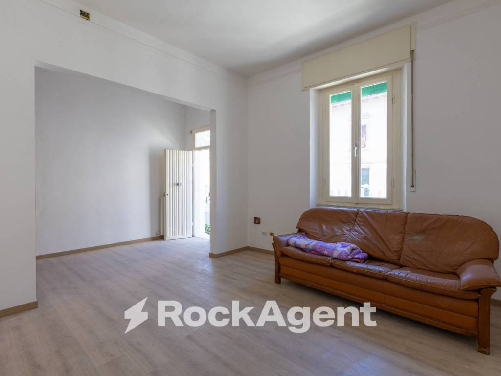 appartamento in vendita a Livorno in zona Ospedale