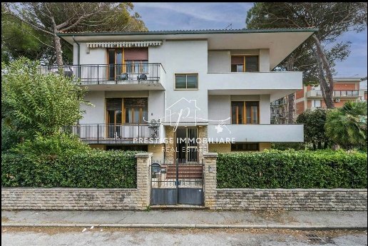 casa indipendente in vendita a Livorno in zona Ardenza