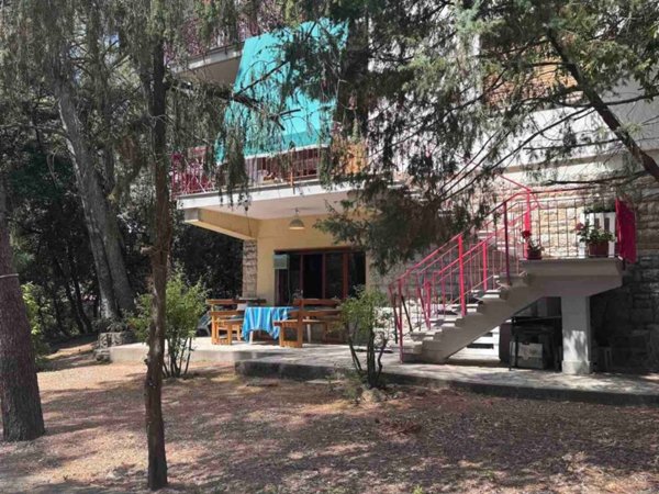 appartamento in vendita a Livorno in zona Montenero