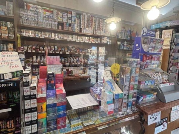 negozio in vendita a Livorno