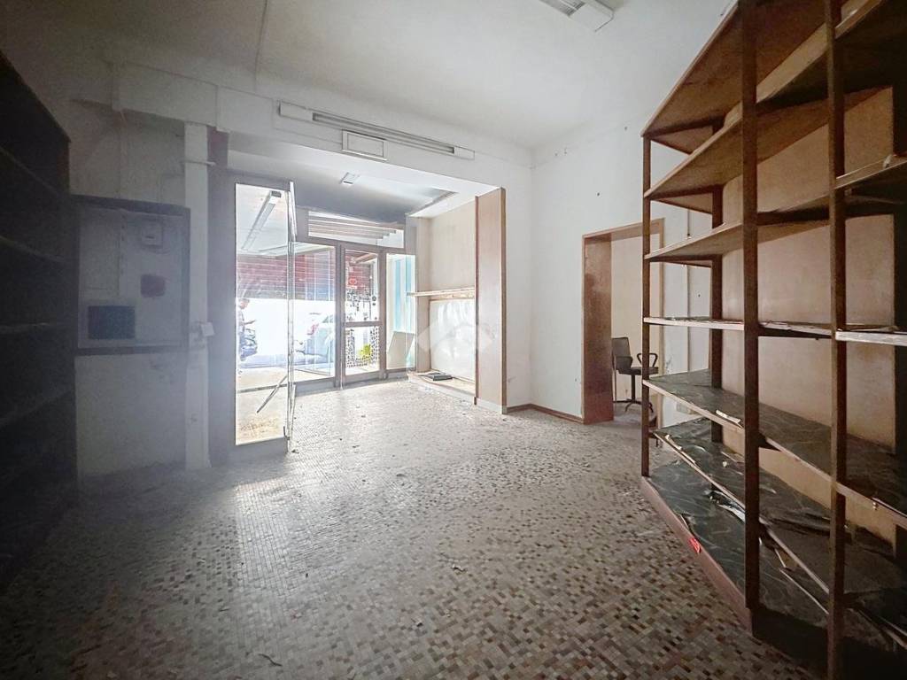 negozio in vendita a Livorno
