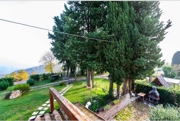 casa indipendente in vendita a Livorno in zona Stillo