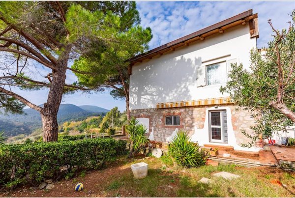 casa indipendente in vendita a Livorno in zona Limoncino