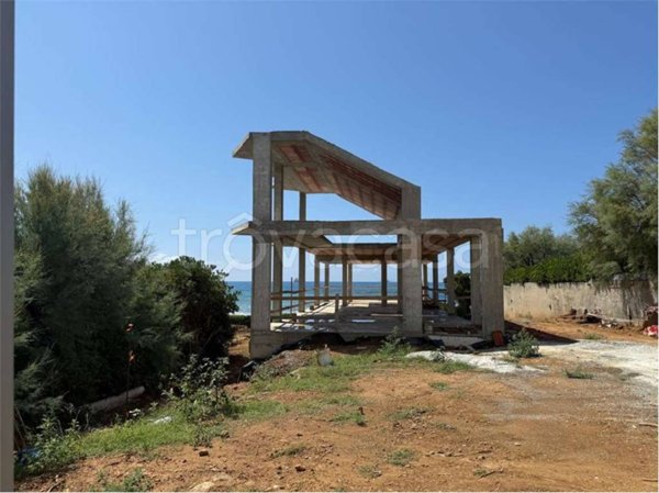 casa indipendente in vendita a Livorno in zona Antignano