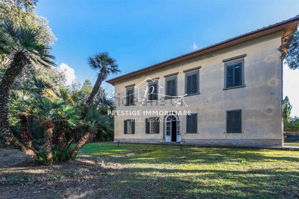 casa indipendente in vendita a Livorno in zona Montenero