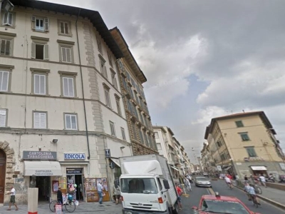 locale commerciale in vendita a Livorno