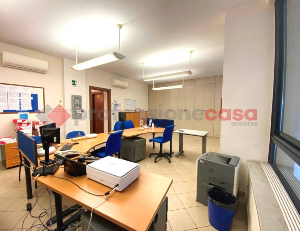 ufficio in vendita a Livorno in zona Centro Città