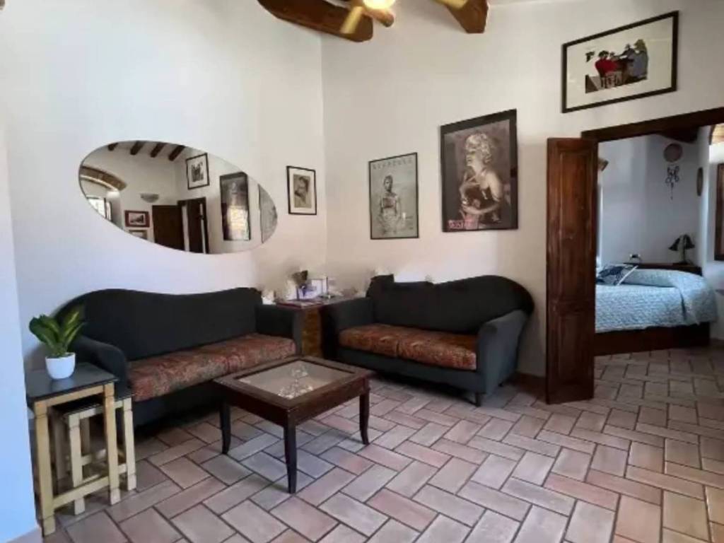 appartamento in vendita a Livorno in zona Stillo