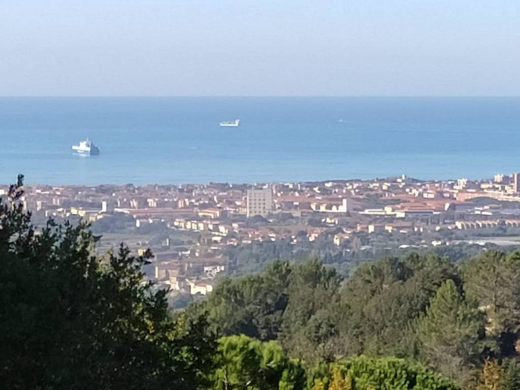 casa indipendente in vendita a Livorno in zona Bellosguardo