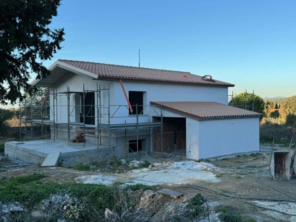 casa indipendente in vendita a Livorno in zona Montenero