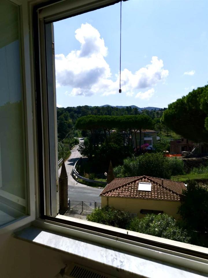 appartamento in vendita a Livorno in zona Stillo