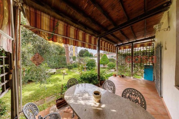 casa indipendente in vendita a Livorno in zona Centro Città