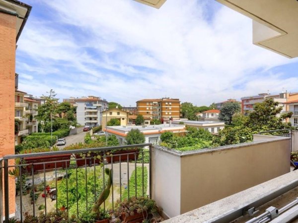 appartamento in vendita a Livorno in zona Ardenza