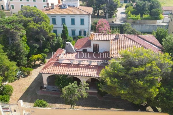 casa indipendente in vendita a Livorno in zona Antignano