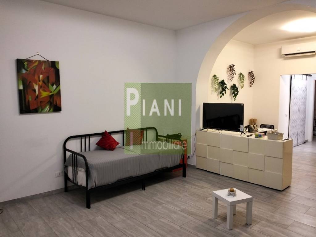 appartamento in vendita a Livorno in zona Montenero