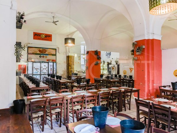 pentavano in vendita a Livorno