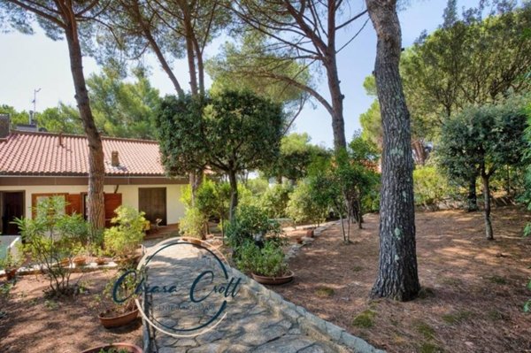 casa indipendente in vendita a Livorno in zona Quercianella