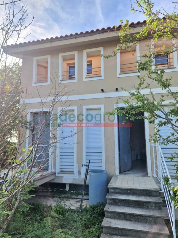 appartamento in vendita a Livorno in zona Stillo