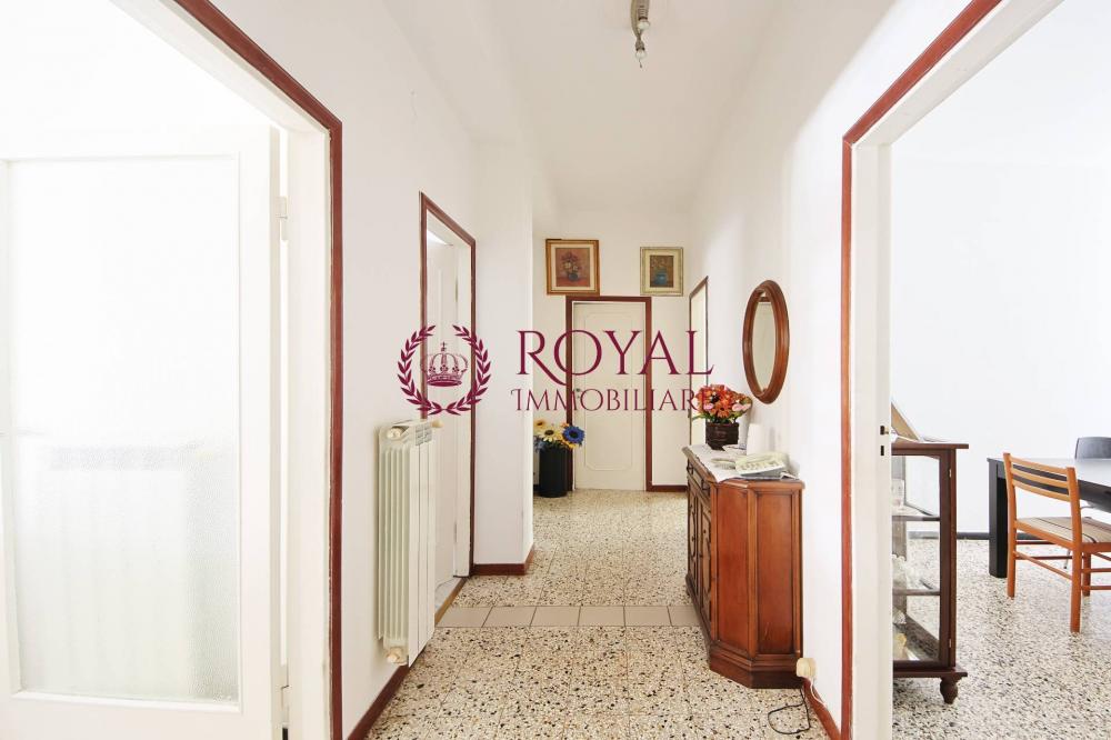 appartamento in vendita a Livorno in zona Centro Città
