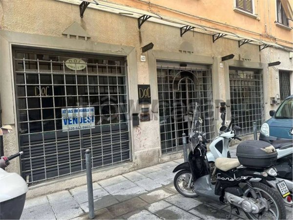 negozio in vendita a Livorno