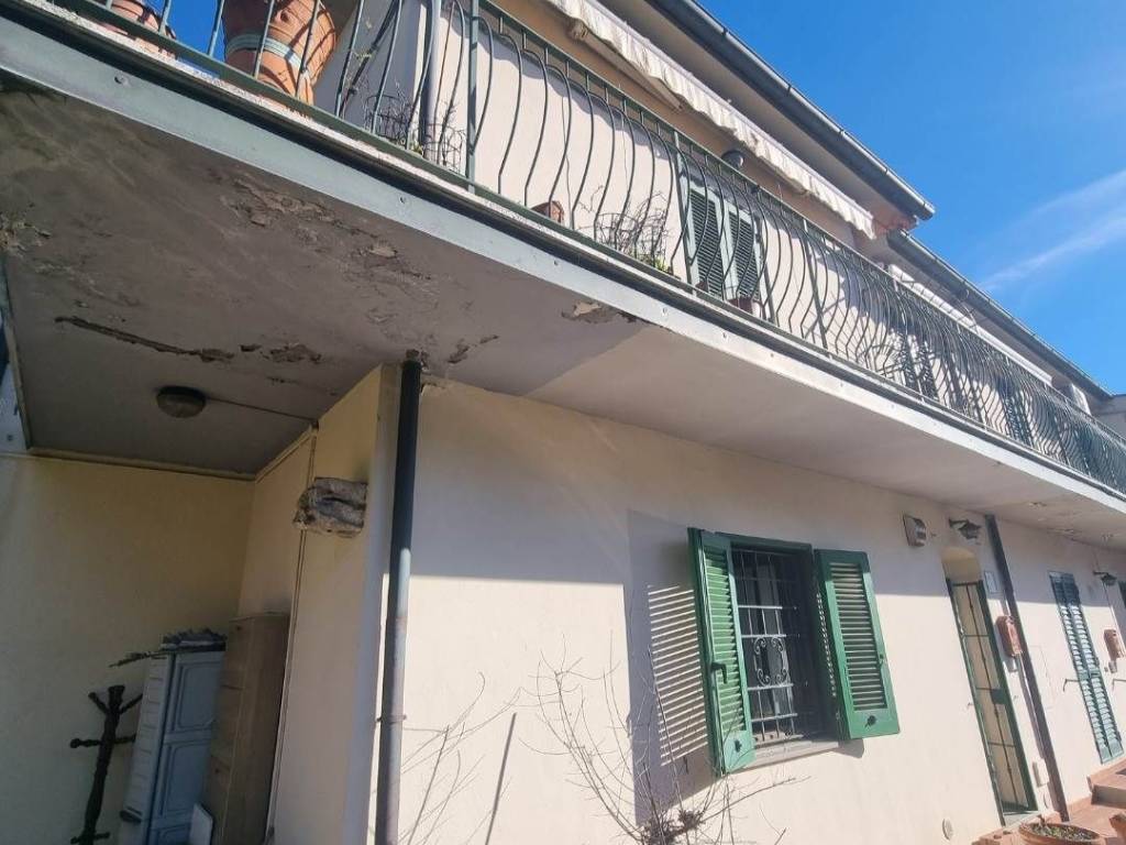 appartamento in vendita a Livorno in zona Quercianella