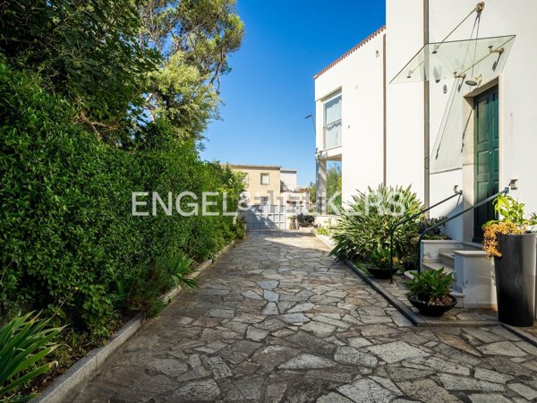 casa indipendente in vendita a Livorno in zona Antignano