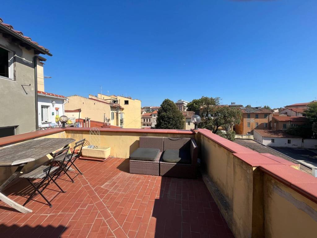 appartamento in vendita a Livorno in zona Lungomare