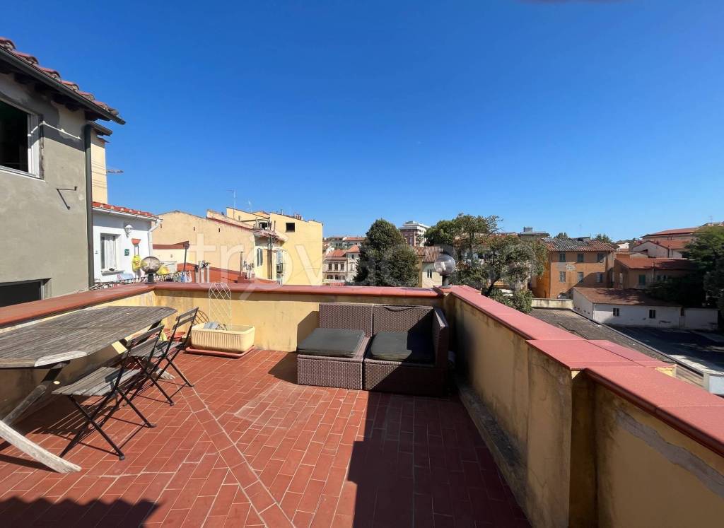 appartamento in vendita a Livorno in zona Lungomare