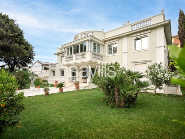 casa indipendente in vendita a Livorno in zona Montenero