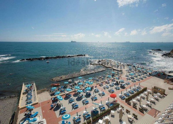 appartamento in vendita a Livorno in zona Antignano