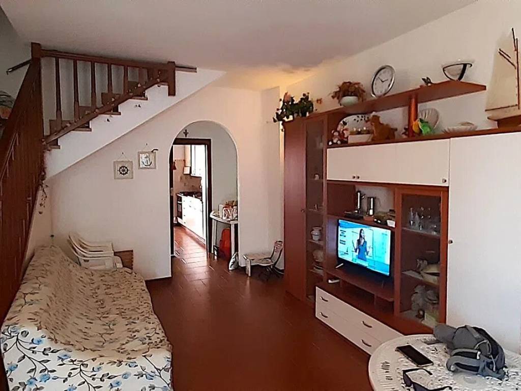 appartamento in vendita a Livorno in zona Montenero