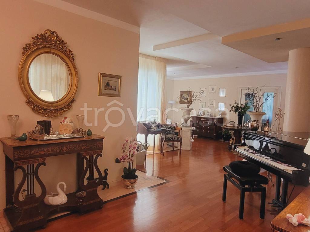 casa indipendente in vendita a Livorno