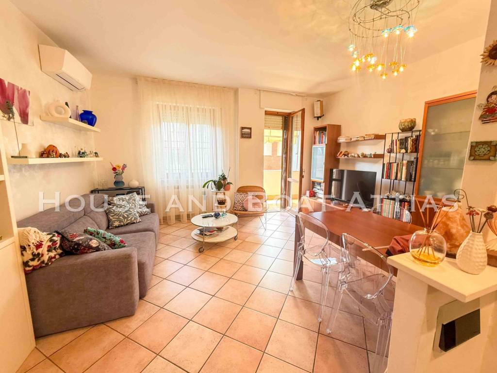 appartamento in vendita a Livorno in zona Ardenza