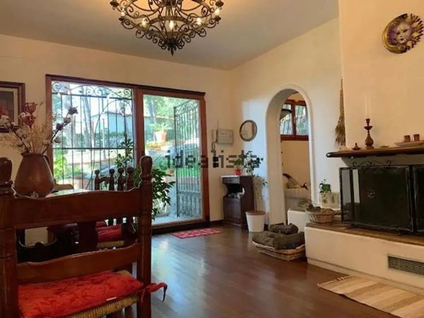 casa indipendente in vendita a Livorno in zona Quercianella
