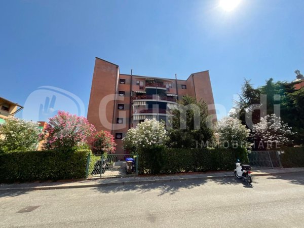 appartamento in vendita a Livorno in zona Limoncino