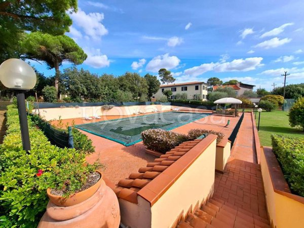 appartamento in vendita a Livorno in zona Quercianella