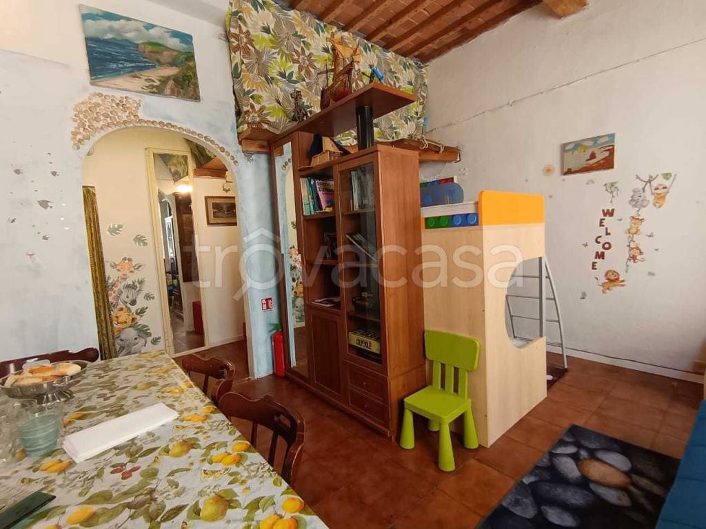 appartamento in vendita a Livorno in zona Lungomare