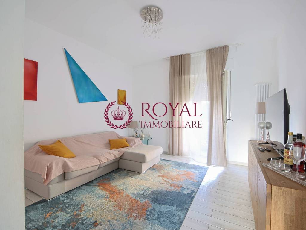 appartamento in vendita a Livorno in zona Antignano