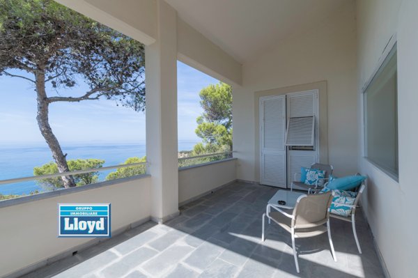 casa indipendente in vendita a Livorno in zona Quercianella