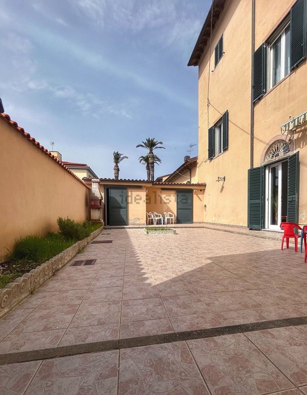 casa indipendente in vendita a Livorno
