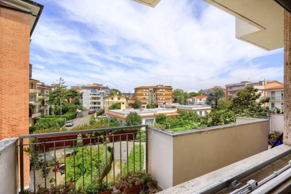 appartamento in vendita a Livorno in zona Ardenza