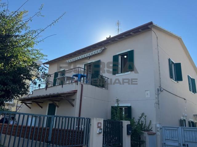 appartamento in vendita a Livorno in zona Ardenza