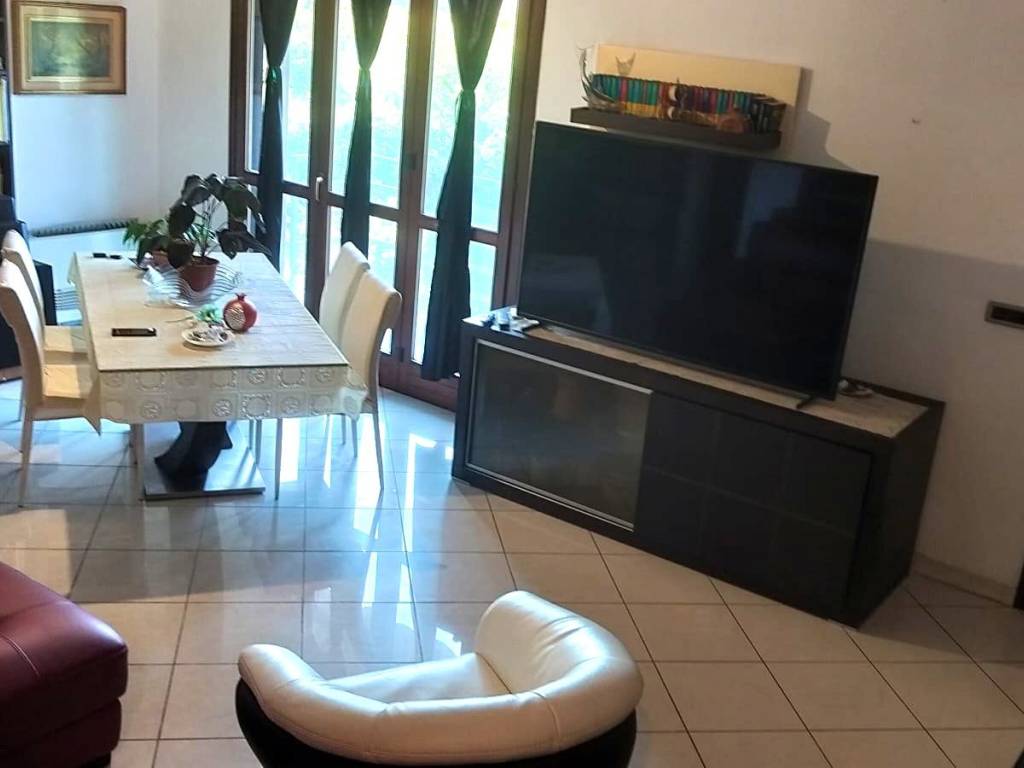 casa indipendente in vendita a Livorno in zona La Leccia