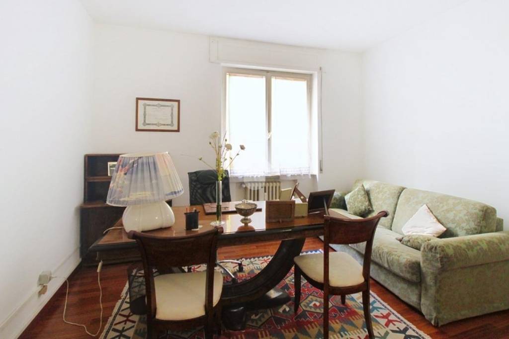 ufficio in vendita a Livorno in zona Centro Città