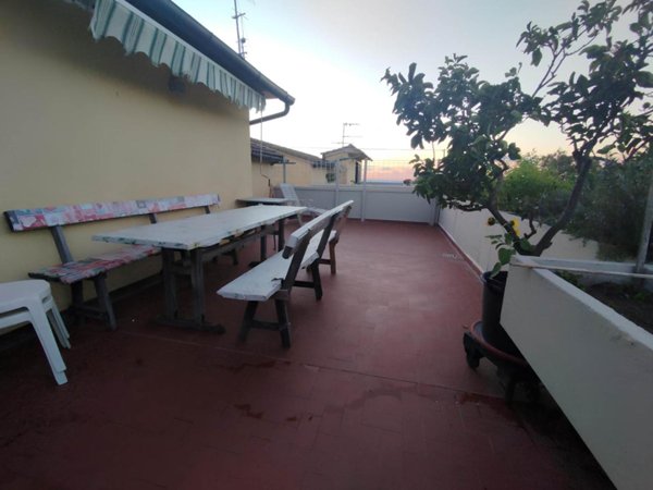 appartamento in vendita a Livorno in zona Montenero