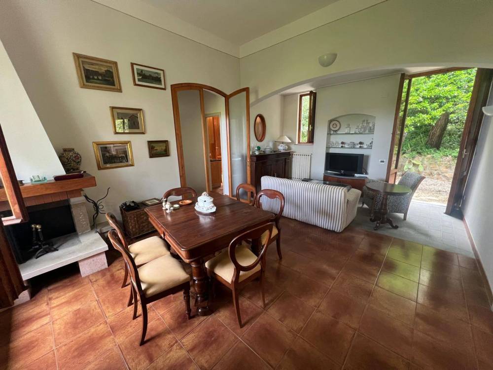 casa indipendente in vendita a Livorno in zona Quercianella